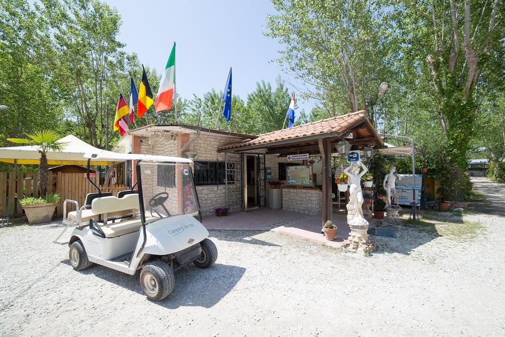 Camping Dei Tigli Torre del Lago Puccini Exteriér fotografie